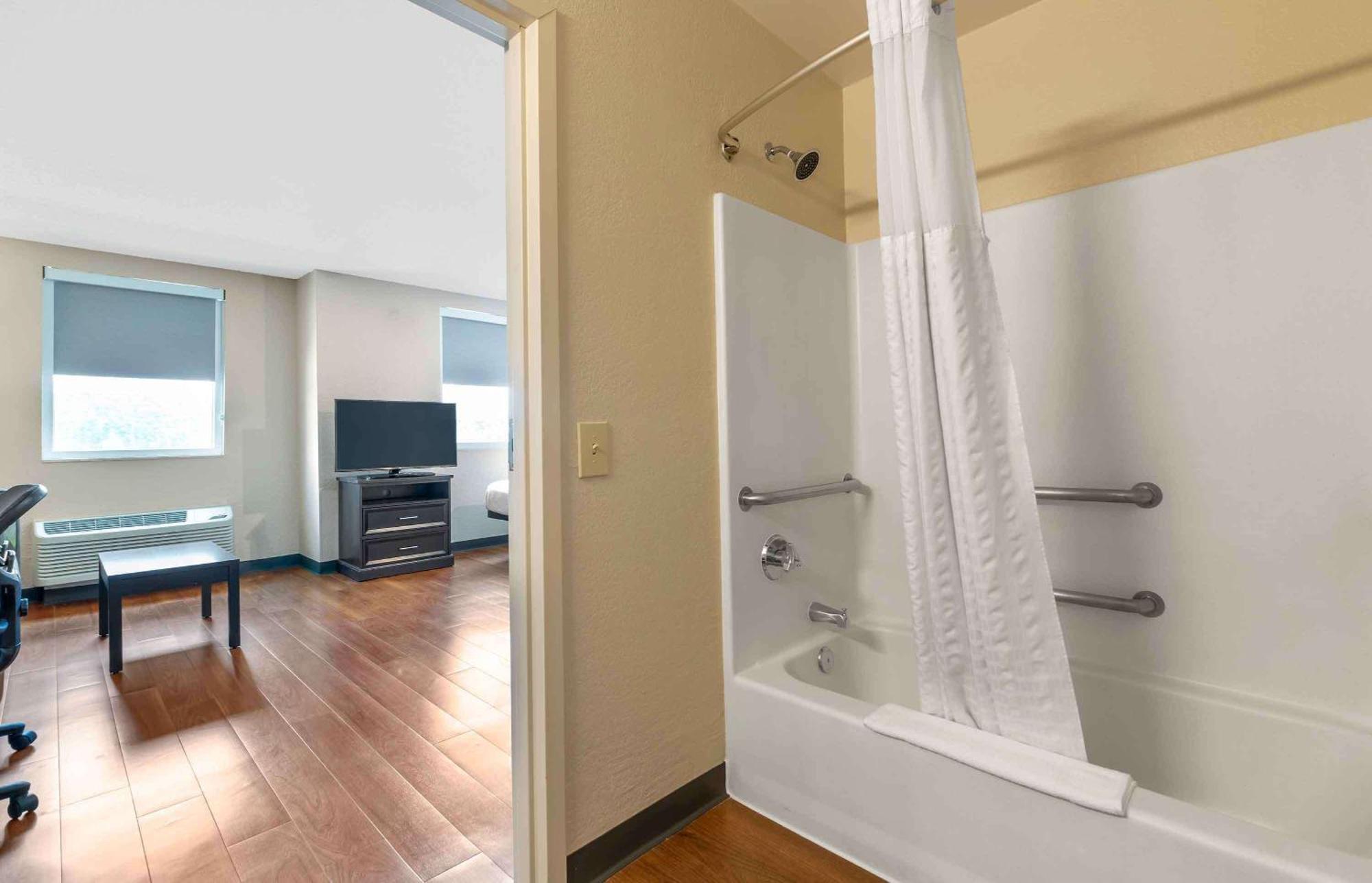 Extended Stay America Premier Suites - Miami - Airport - Doral - 25Th Street Екстер'єр фото